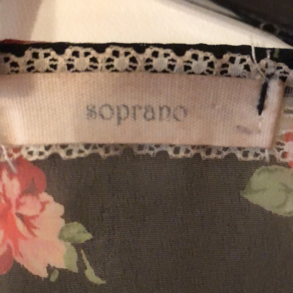 Soprano sheer floral open front kimono - Picture 2 of 4